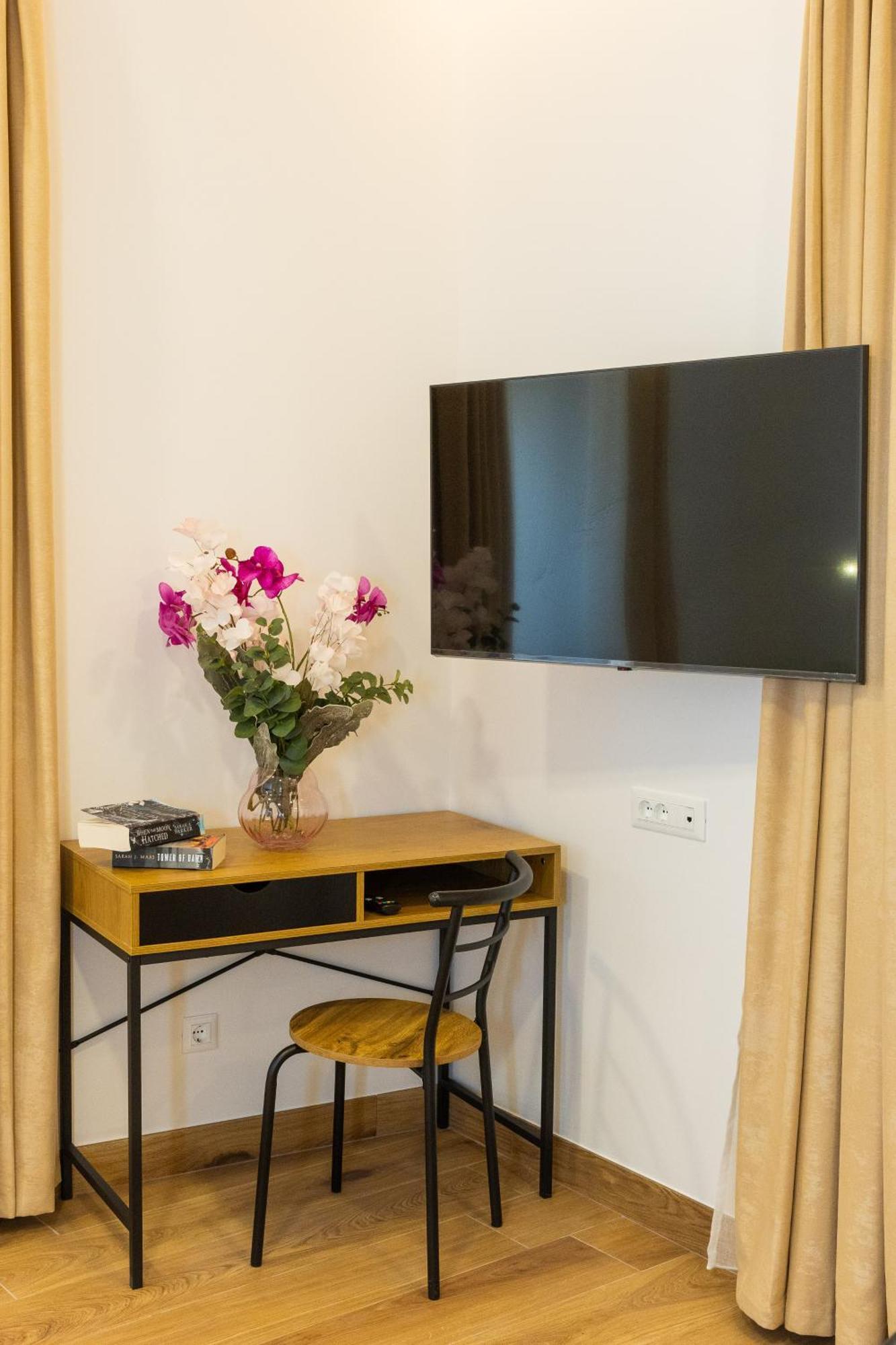 Deluxe King Room Terrace