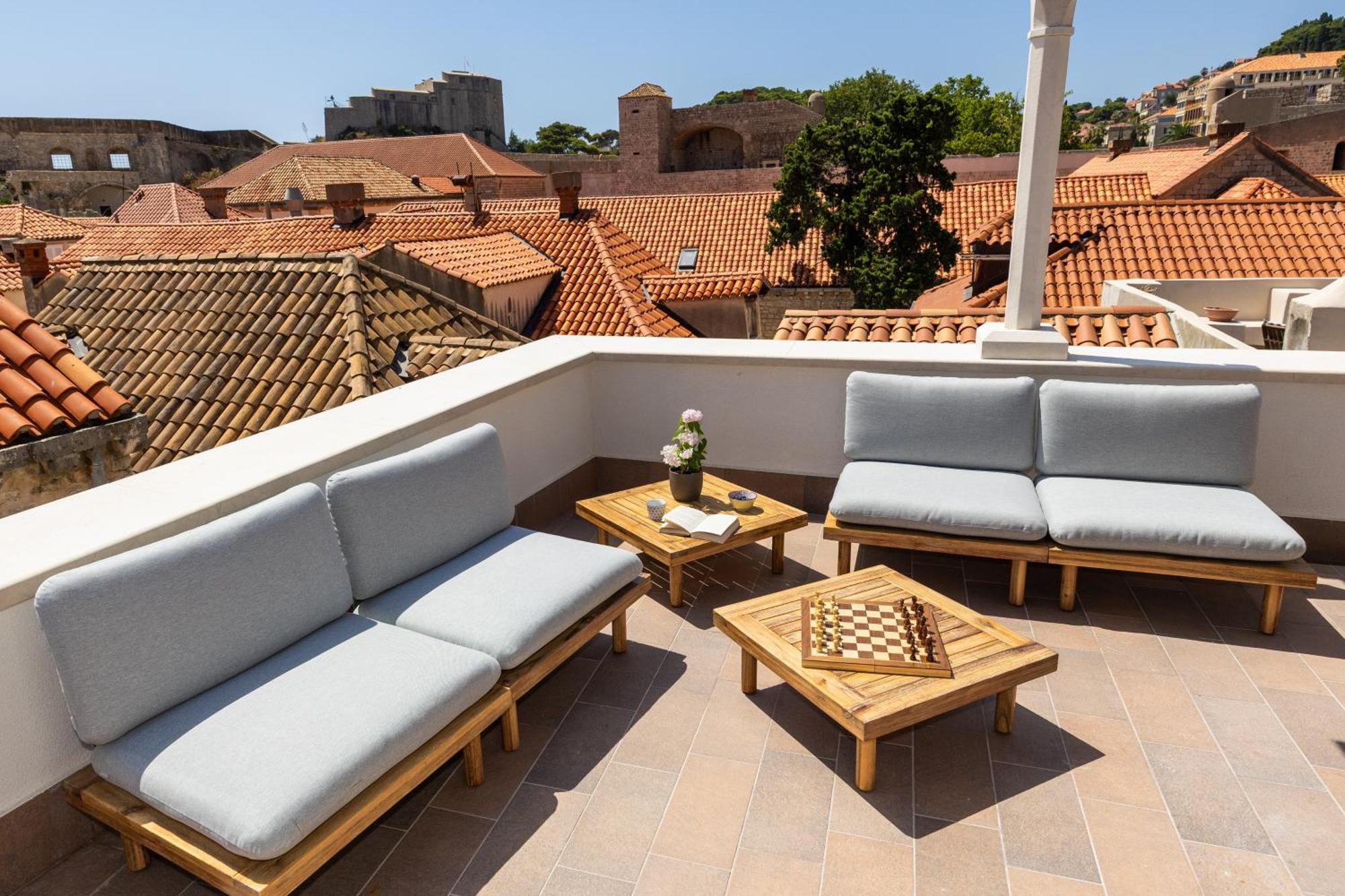 Deluxe King Room Terrace