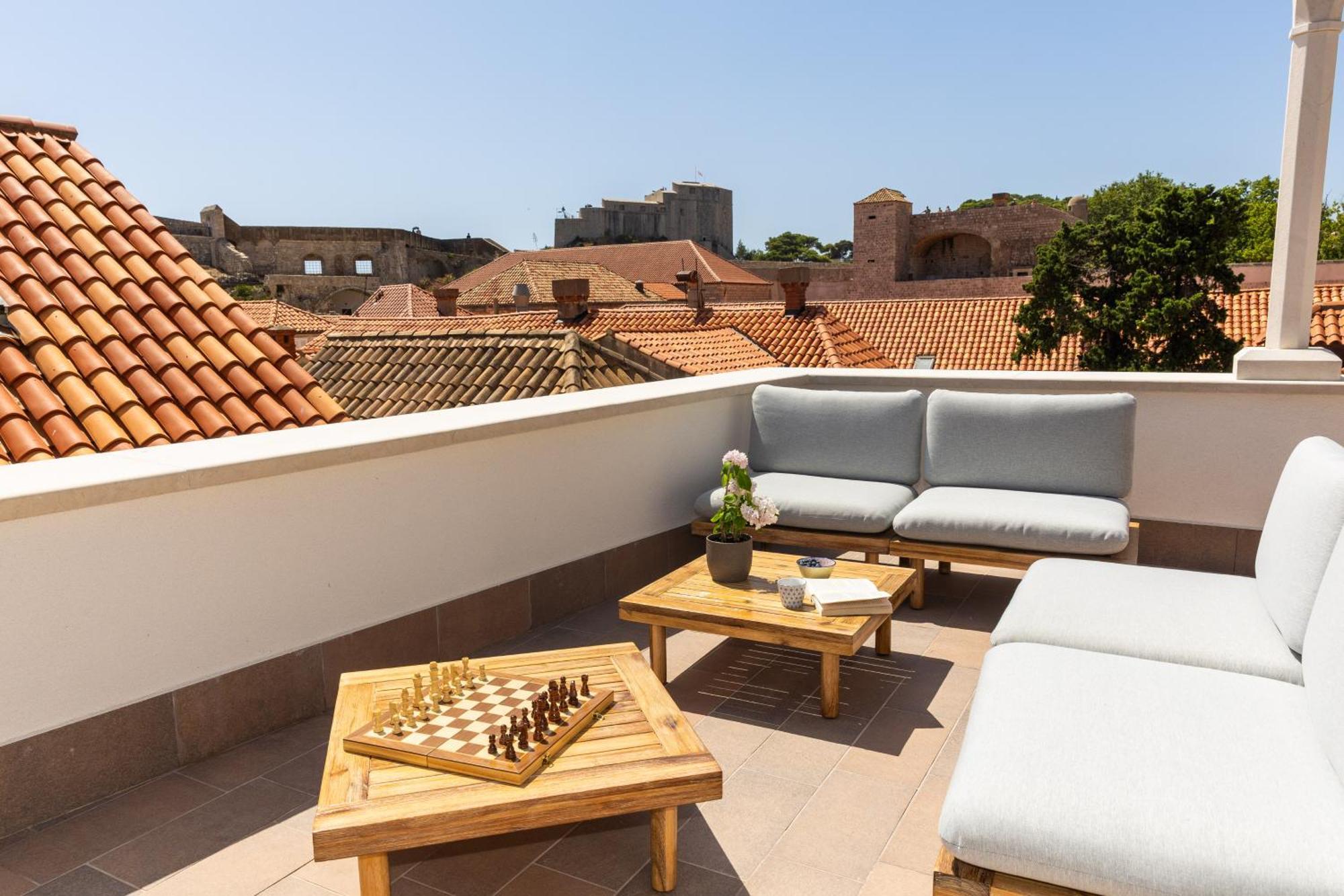 Deluxe King Room Terrace