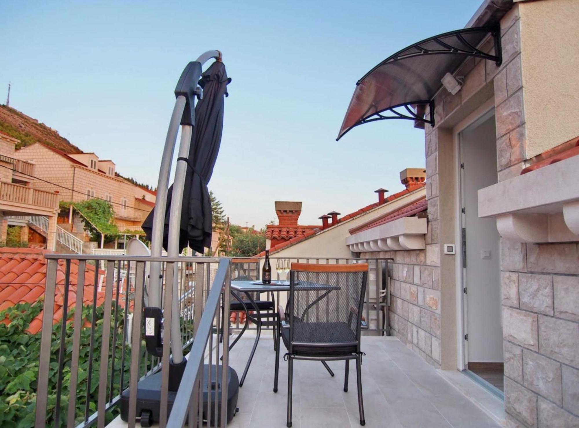 Studio Apartment Terrace Sea View