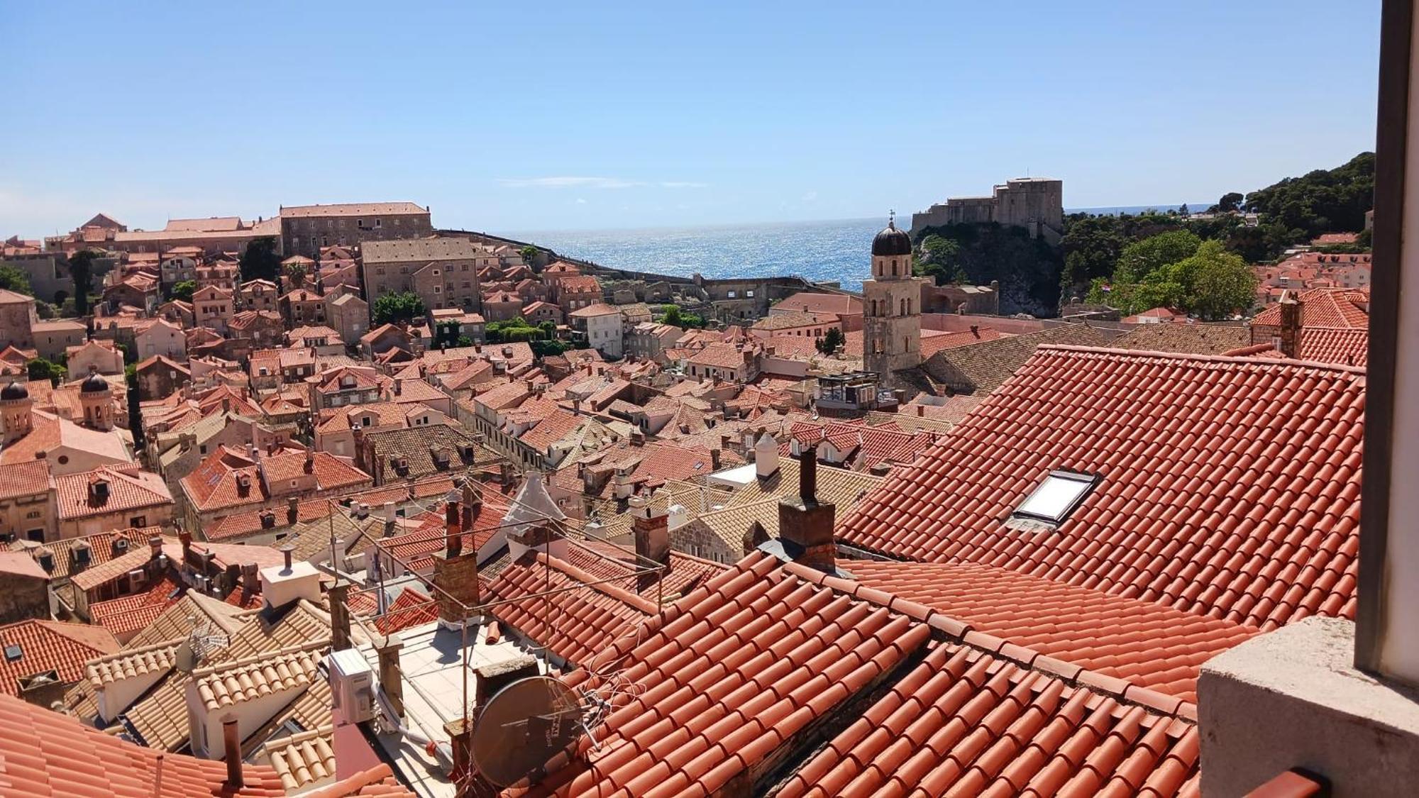 Studio Apartment Balcony Sea View Peline 13