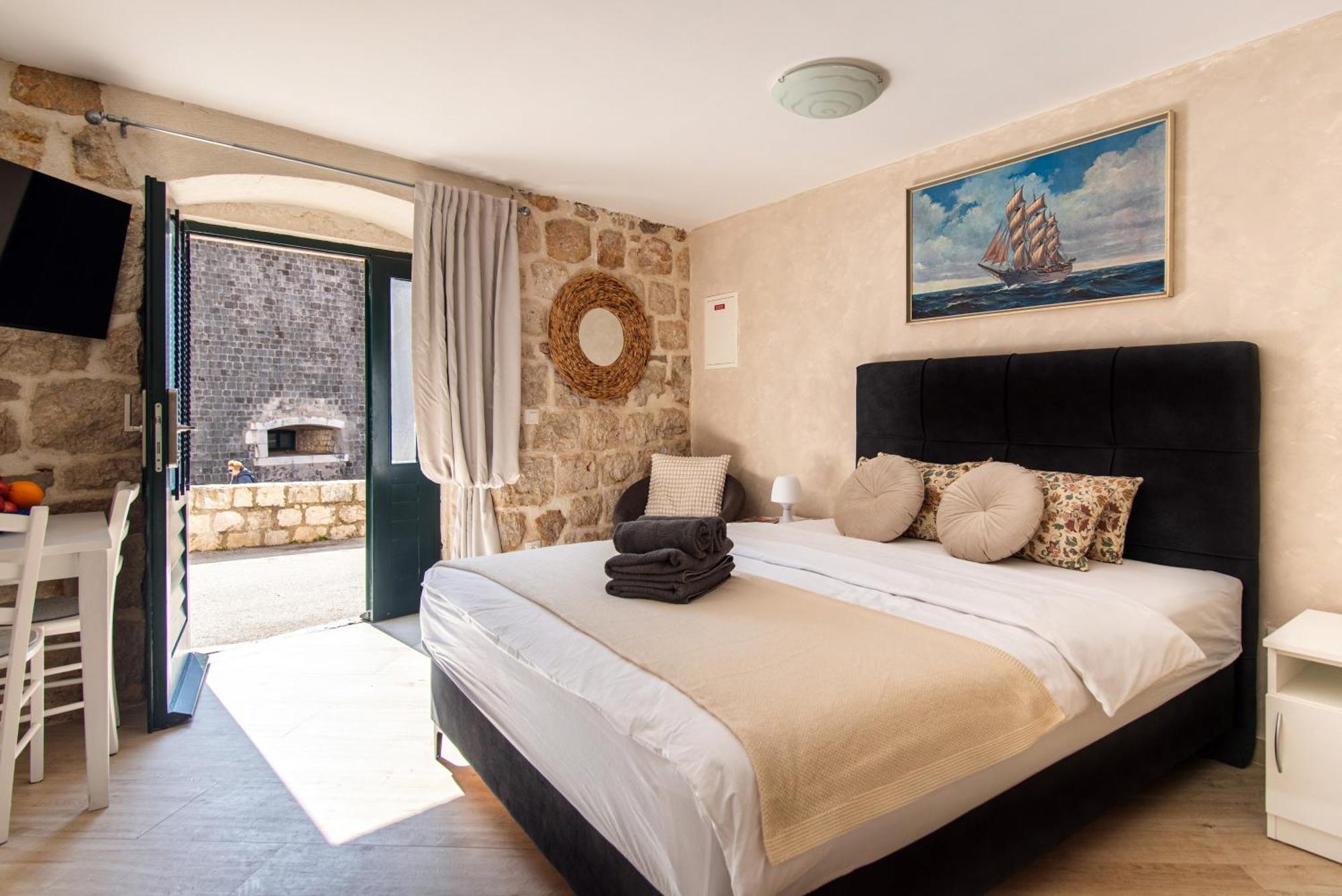 Superior Double Room – Ground Floor