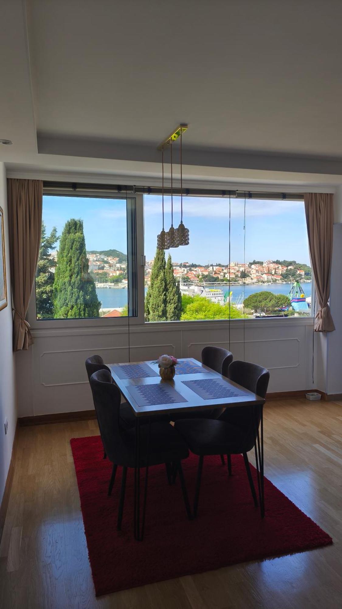 Apartment Sea View