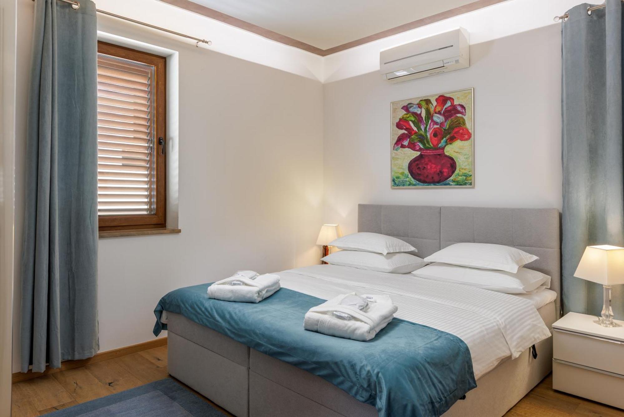 King Suite Sea View