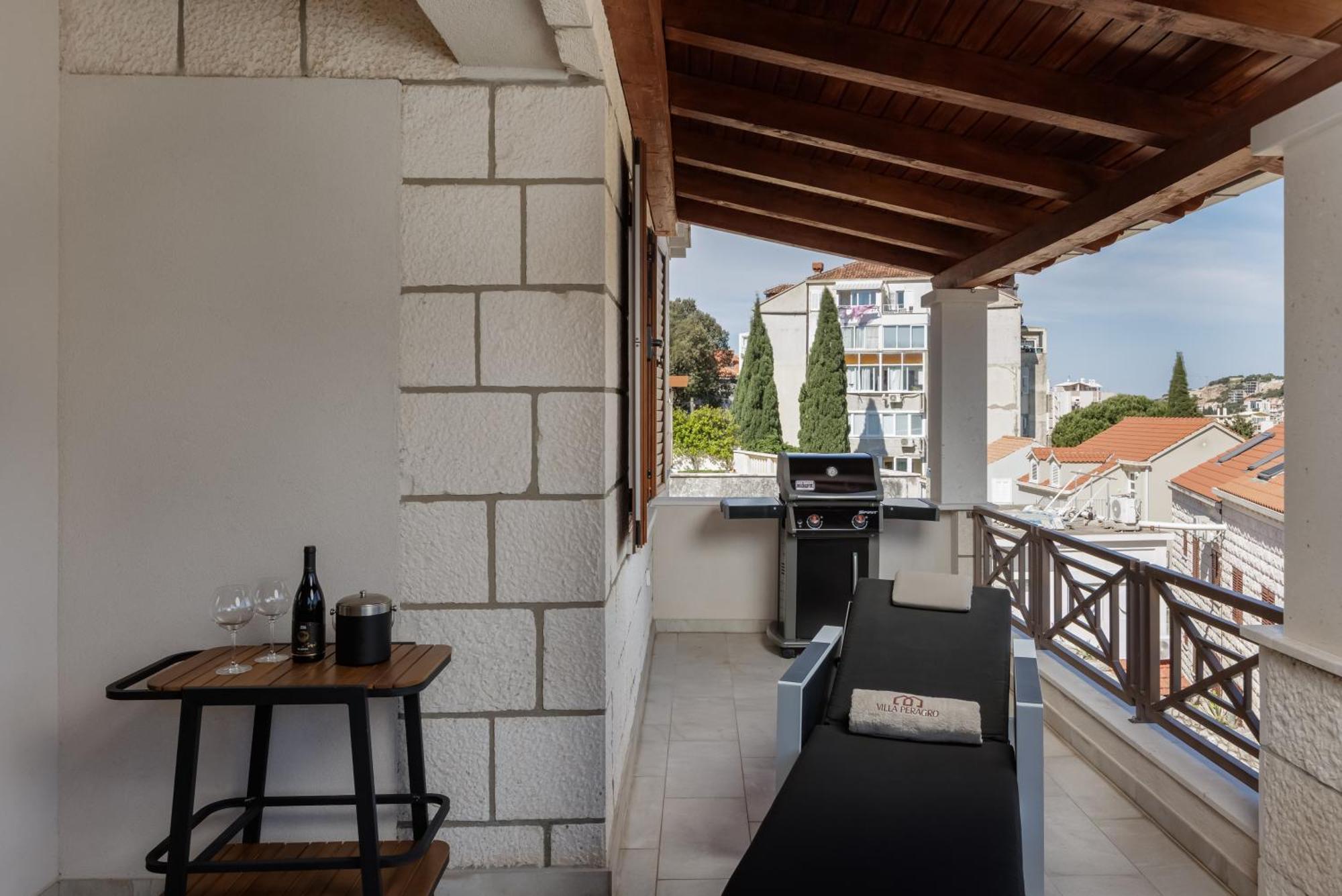 King Suite Sea View