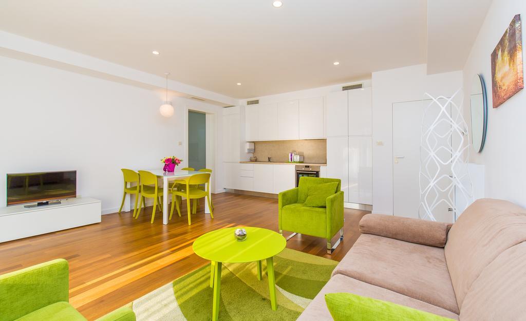 Deluxe Two-Bedroom Apartment Terrace PArtial Sea View