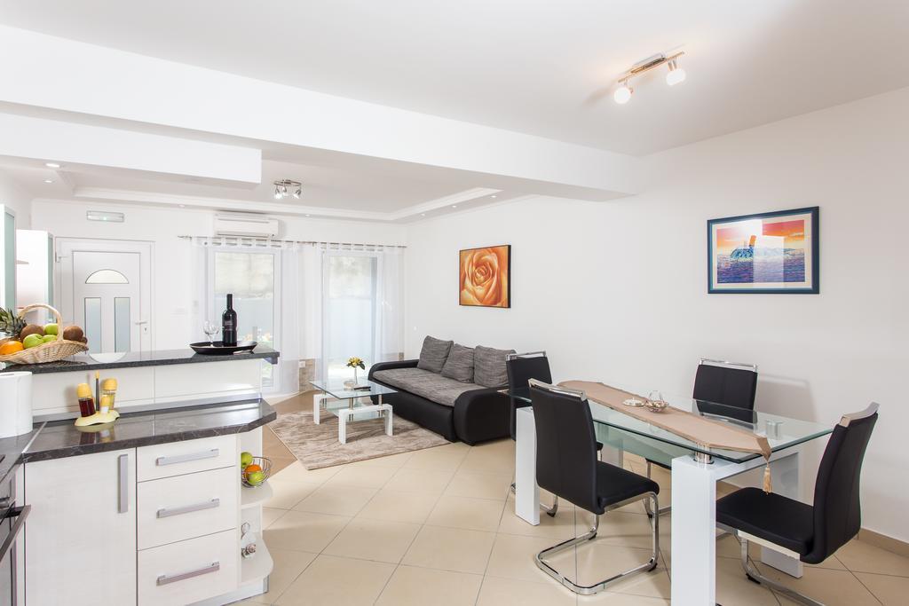 Apartment Ground Floor