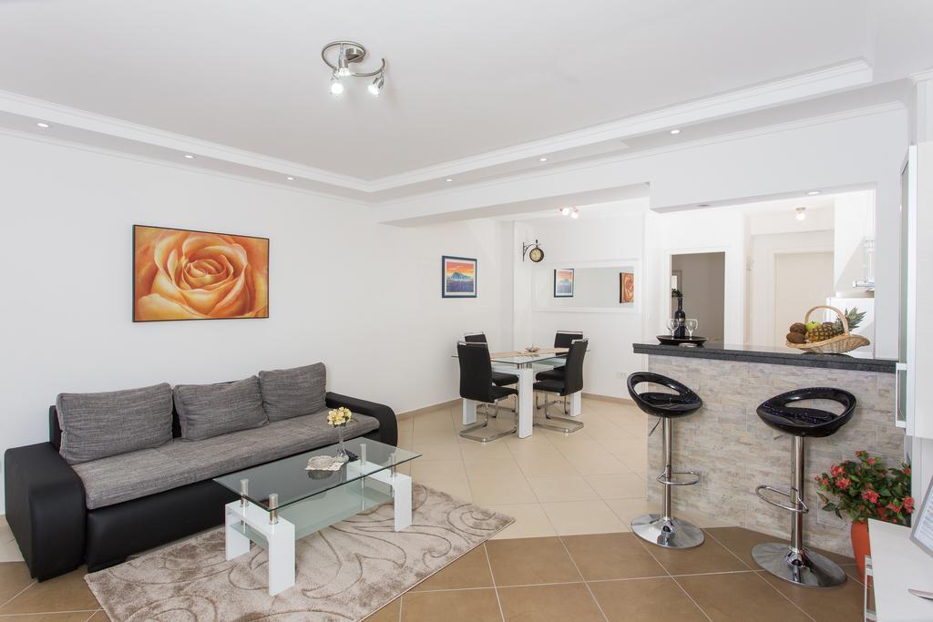 Apartment Ground Floor