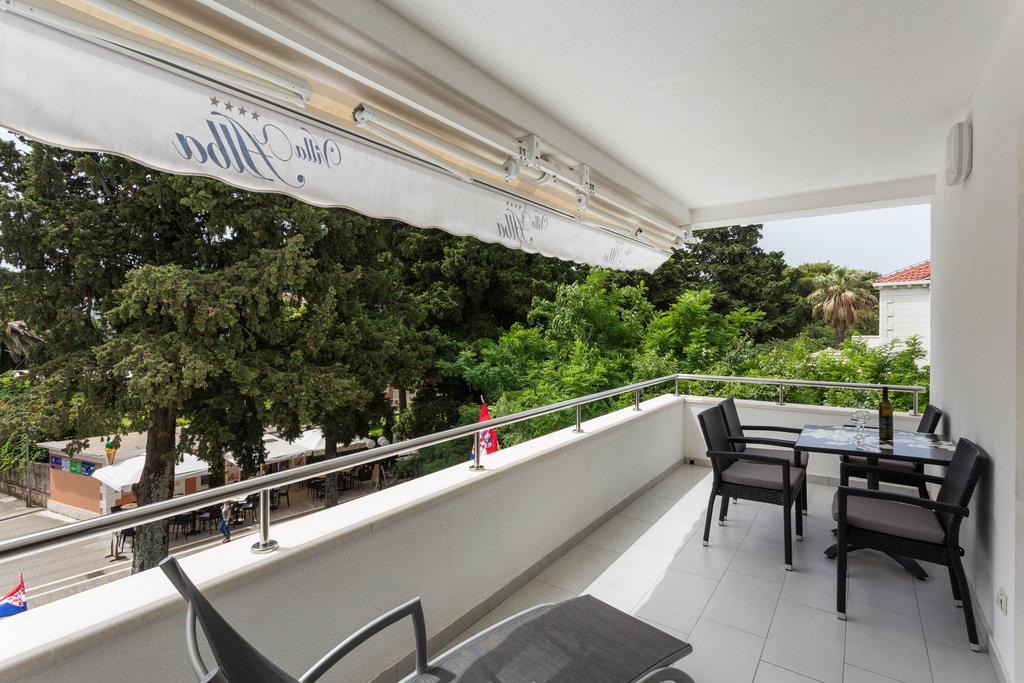 Superior One-Bedroom Apartment Terrace Promenade View