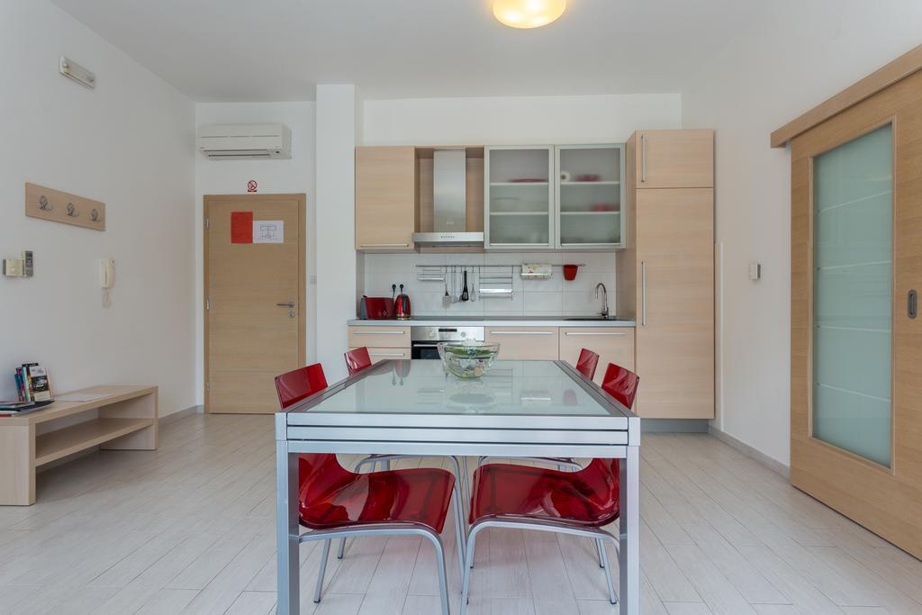 Superior Apartment