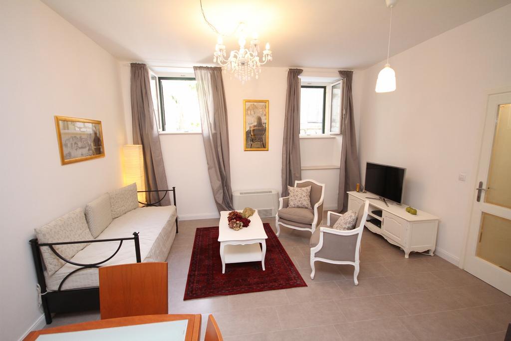 Apartment Terrace