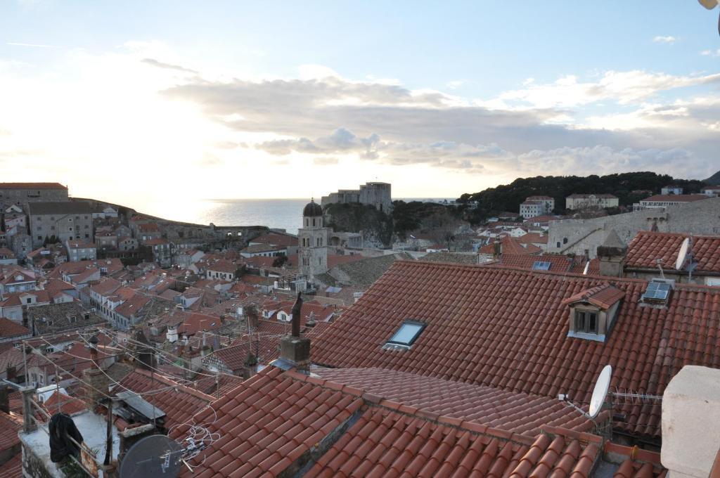 Two-Bedroom Apartment Balcony Sea View Peline 13