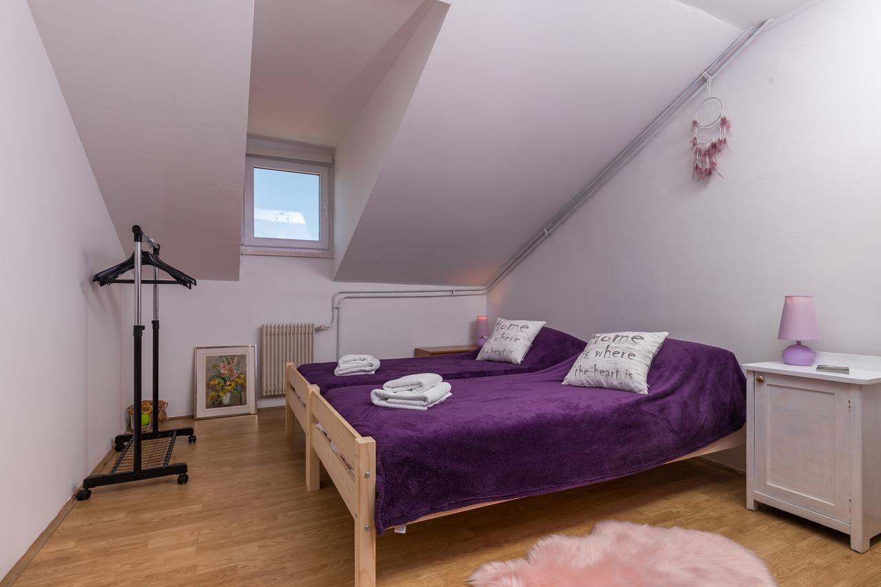 One Bedroom Apartment Sea View
