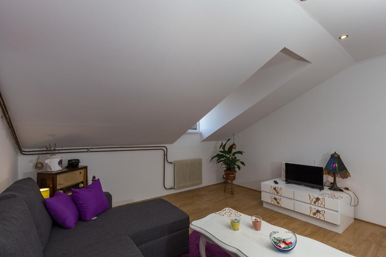 One Bedroom Apartment Sea View