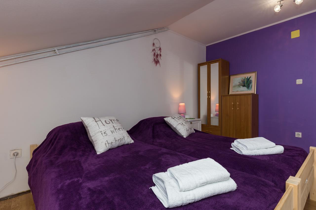 One Bedroom Apartment Sea View
