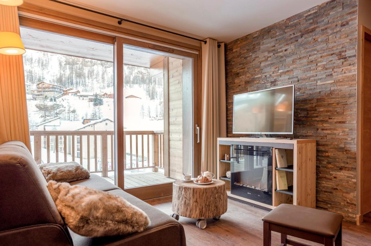 Two-Bedroom Apartment Terrace Sea View