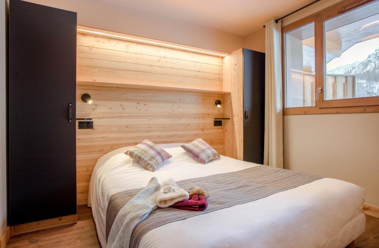 Two-Bedroom Apartment Terrace Sea View