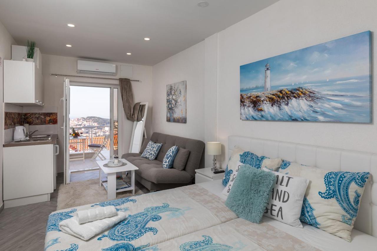 Studio Apartment Terrace Sea View