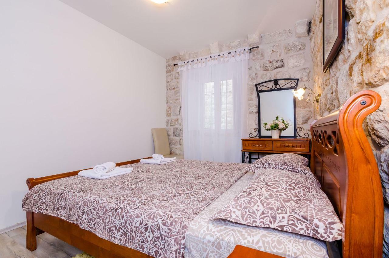 Two-Bedroom Apartment City View