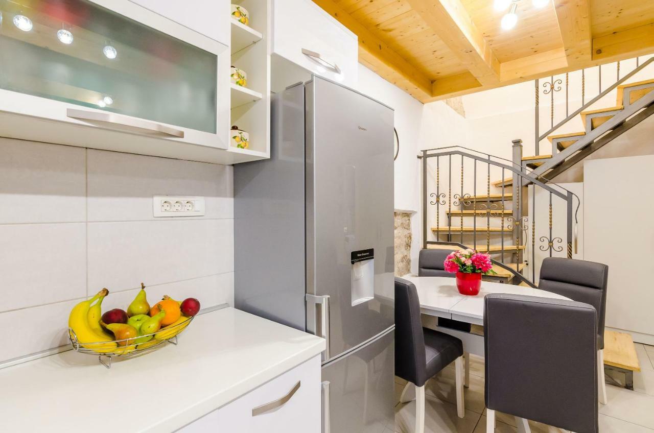 Two-Bedroom Apartment City View