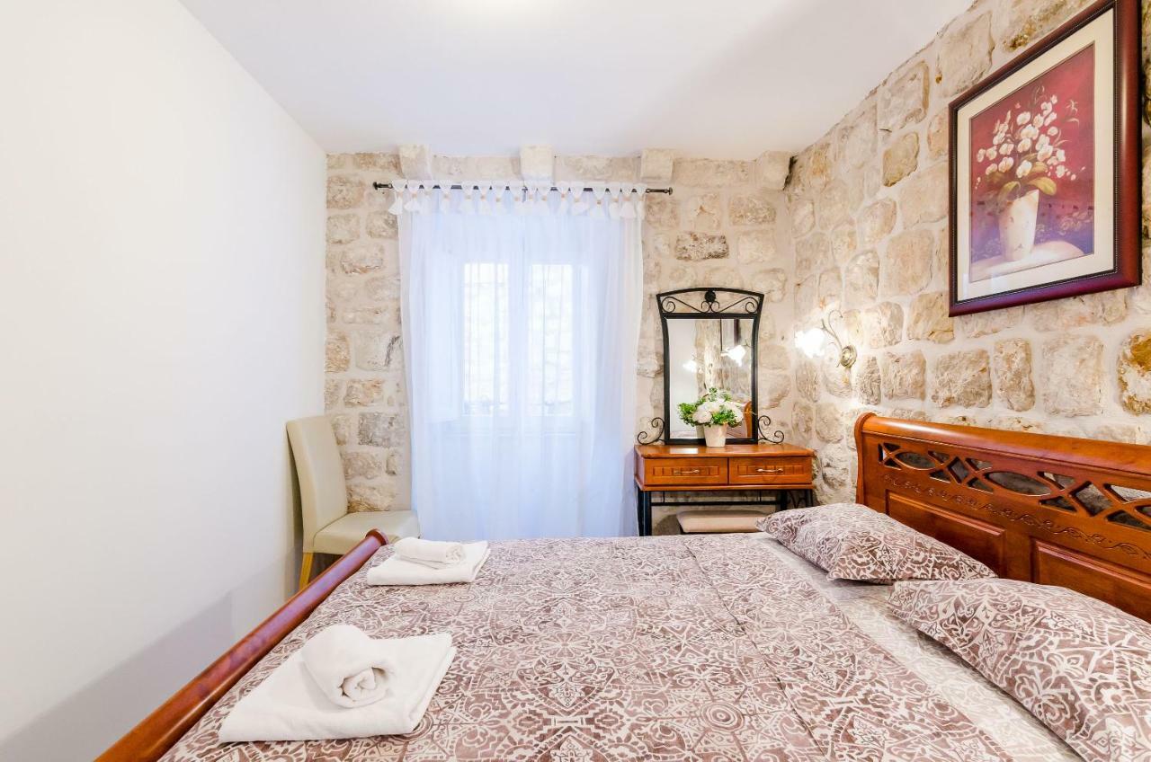 Two-Bedroom Apartment City View