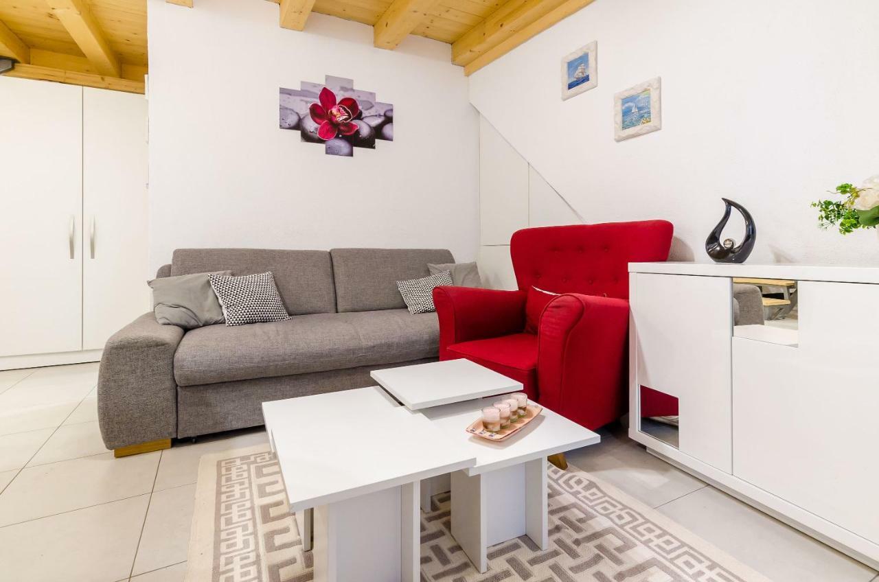 Two-Bedroom Apartment City View