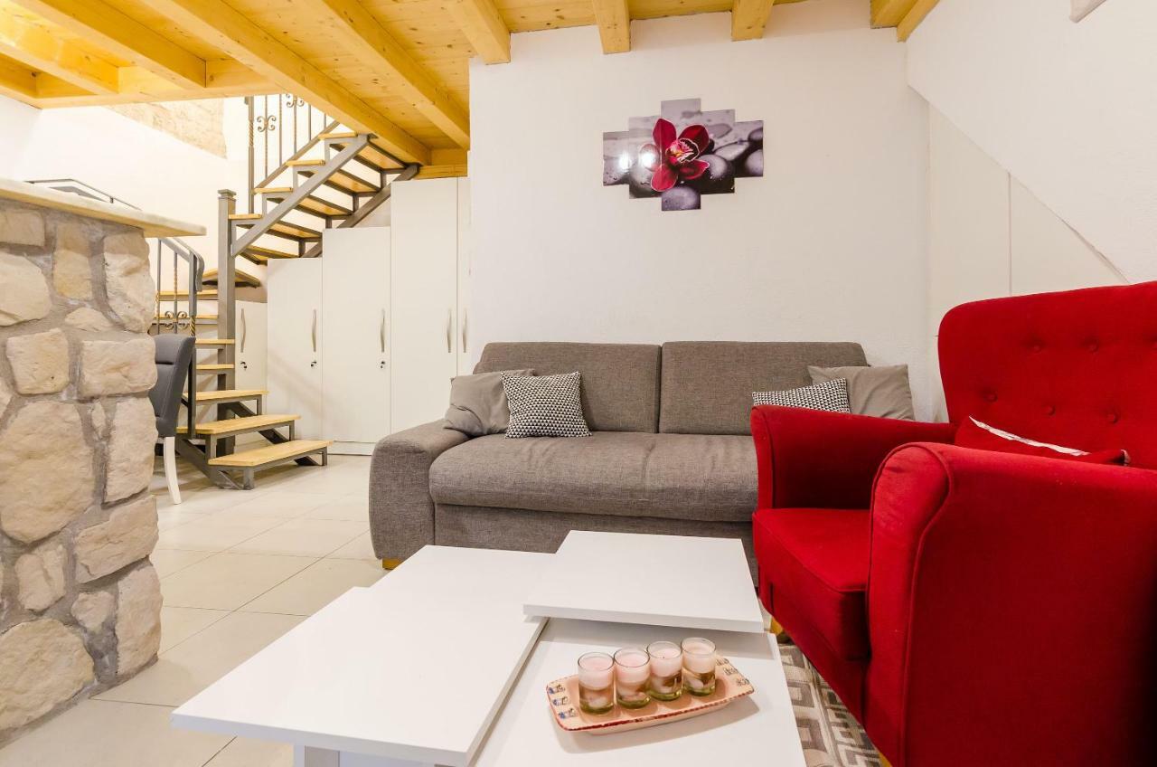 Two-Bedroom Apartment City View
