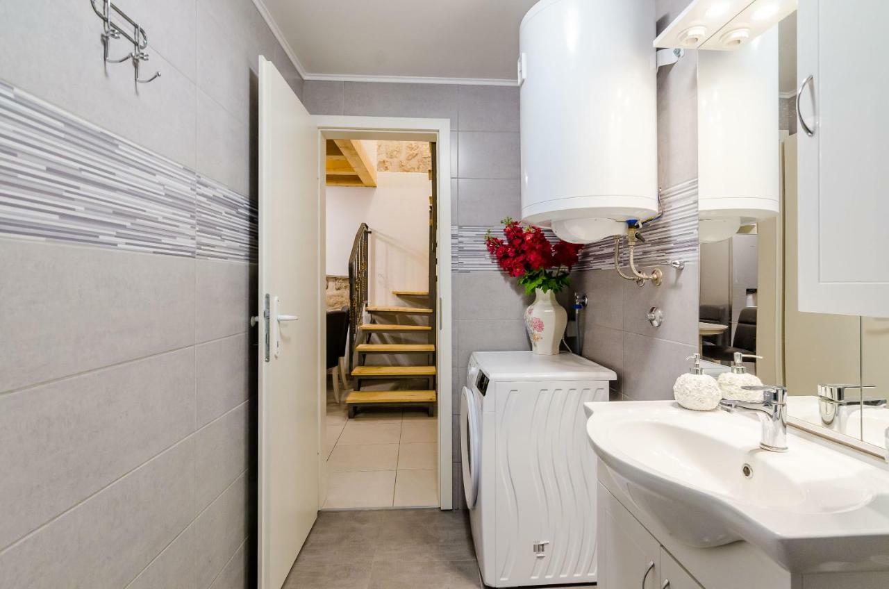Two-Bedroom Apartment City View