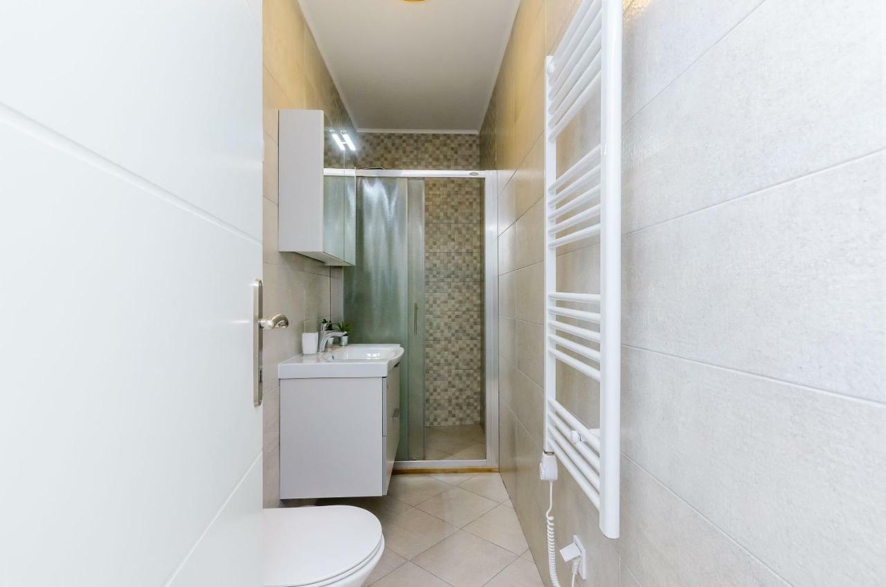 One Bedroom Apartment Terrace