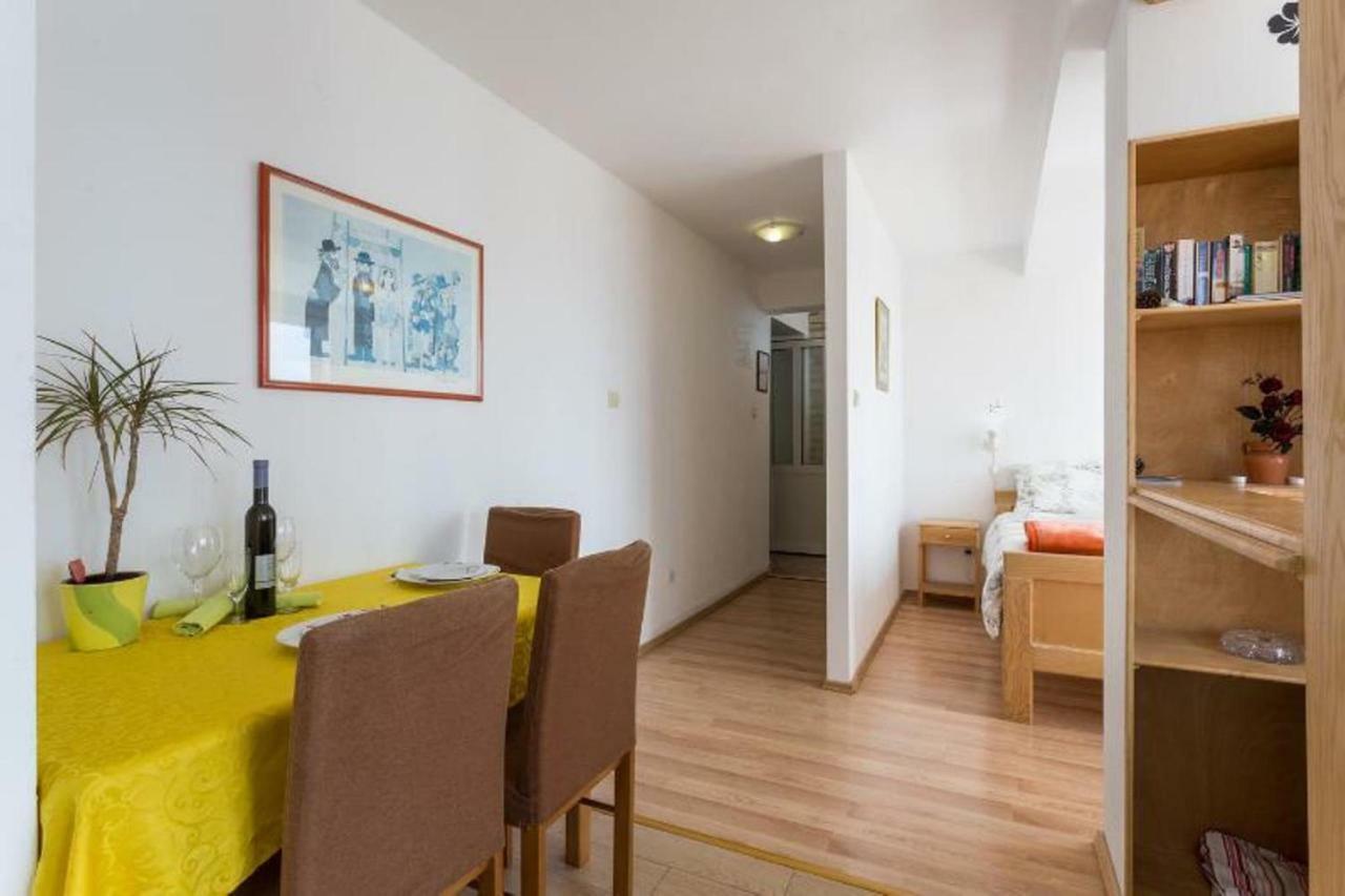 Studio Apartment Sea View