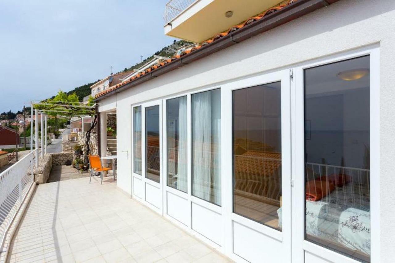 Studio Apartment Sea View