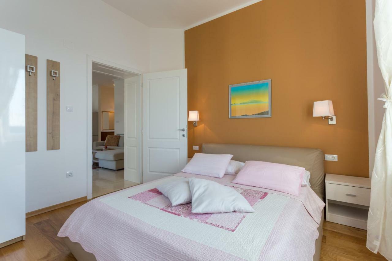 Two-Bedroom Apartment Sea View