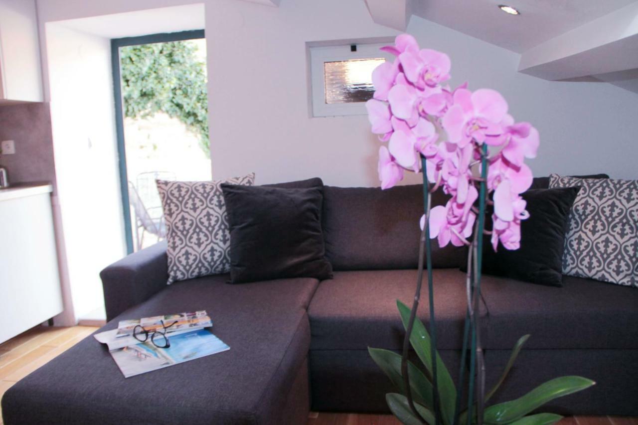 One-Bedroom Apartment Terrace