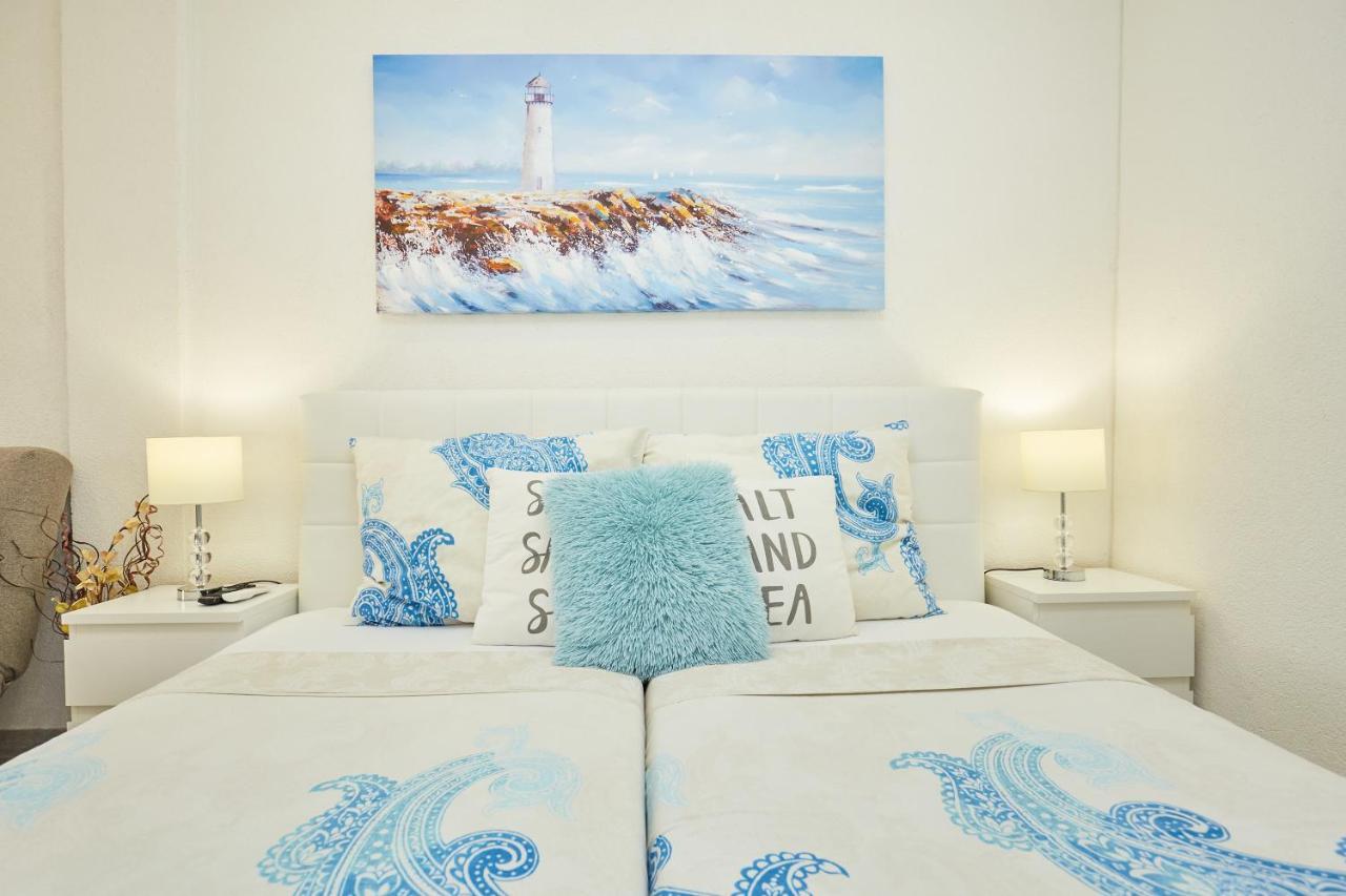 Studio Apartment Terrace Sea View