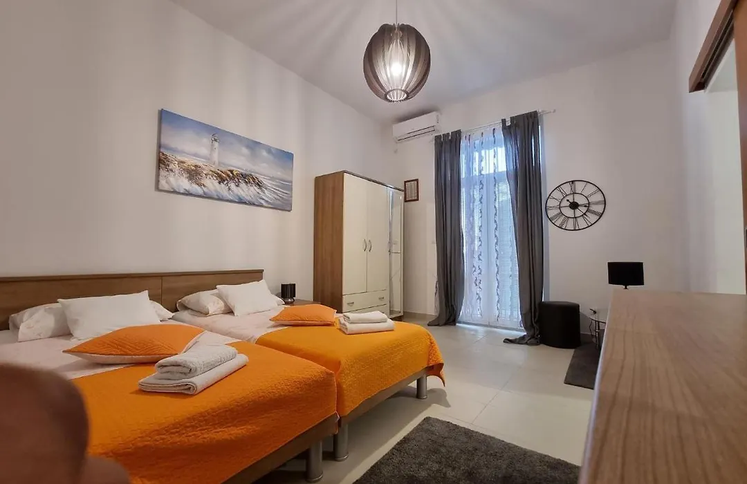 Studio Apartment Mandic-1