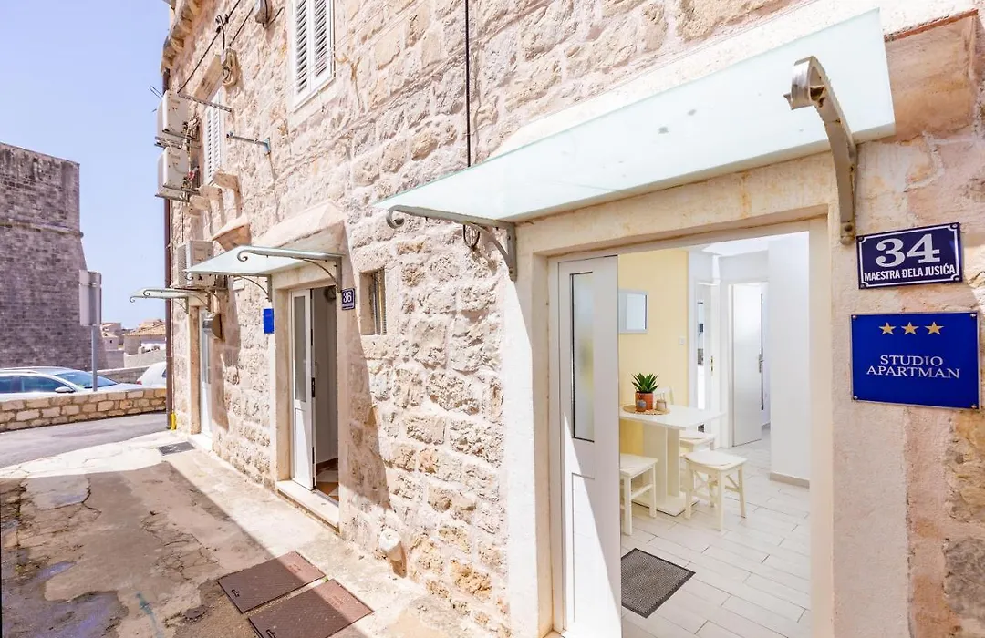 Apartment Revelin-1