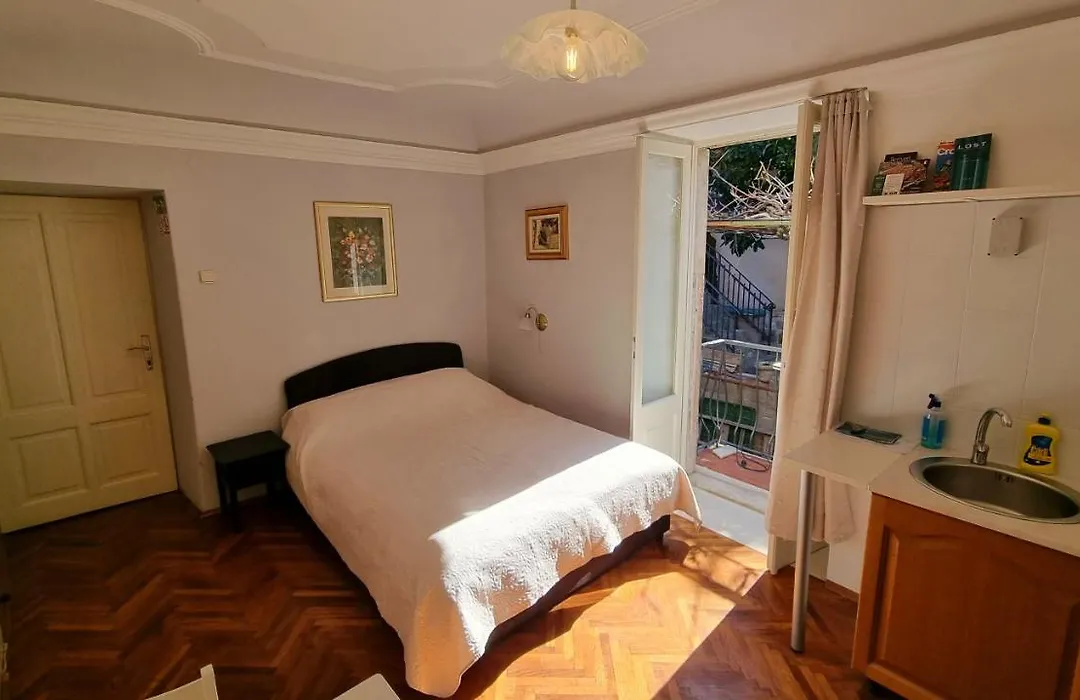 Old Town Garden Room-1