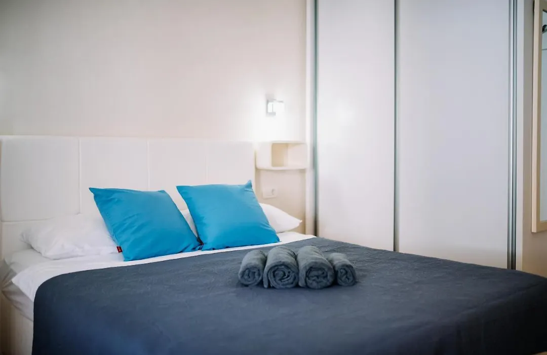 Amorozo Apartments By Duhomes-1