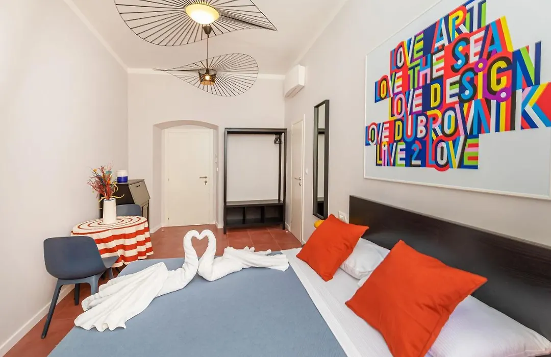 Cap Rooms-1
