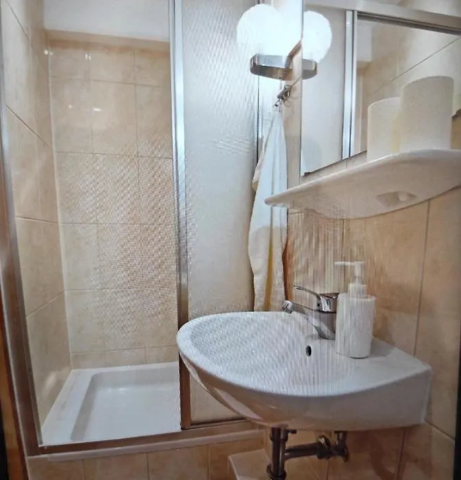 Apartman Ivi-1