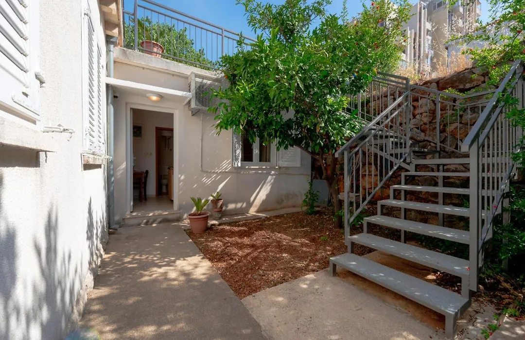 Sea Shell Apartments-1