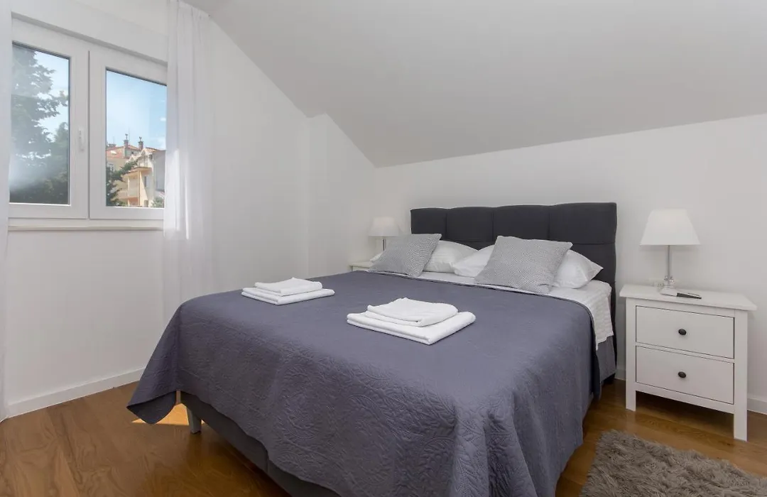 Apartment Gloria-1