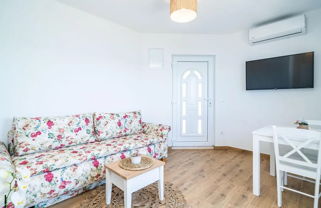 Apartments Lovro-1
