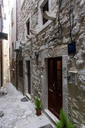 Figura Suites-1