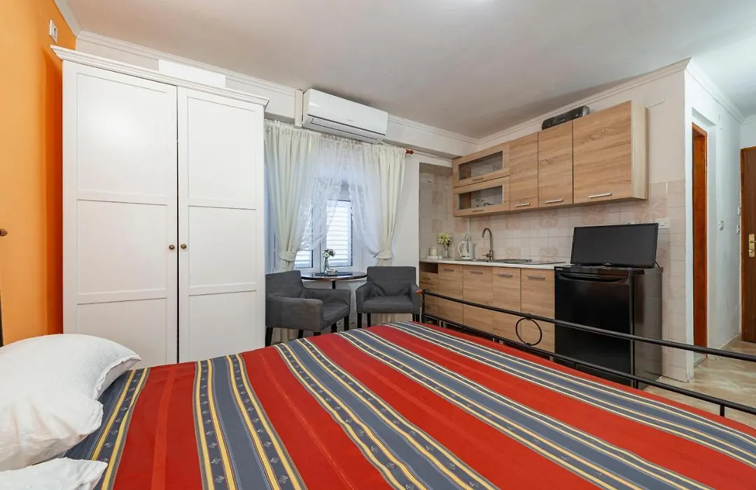 Apartments Vera-1