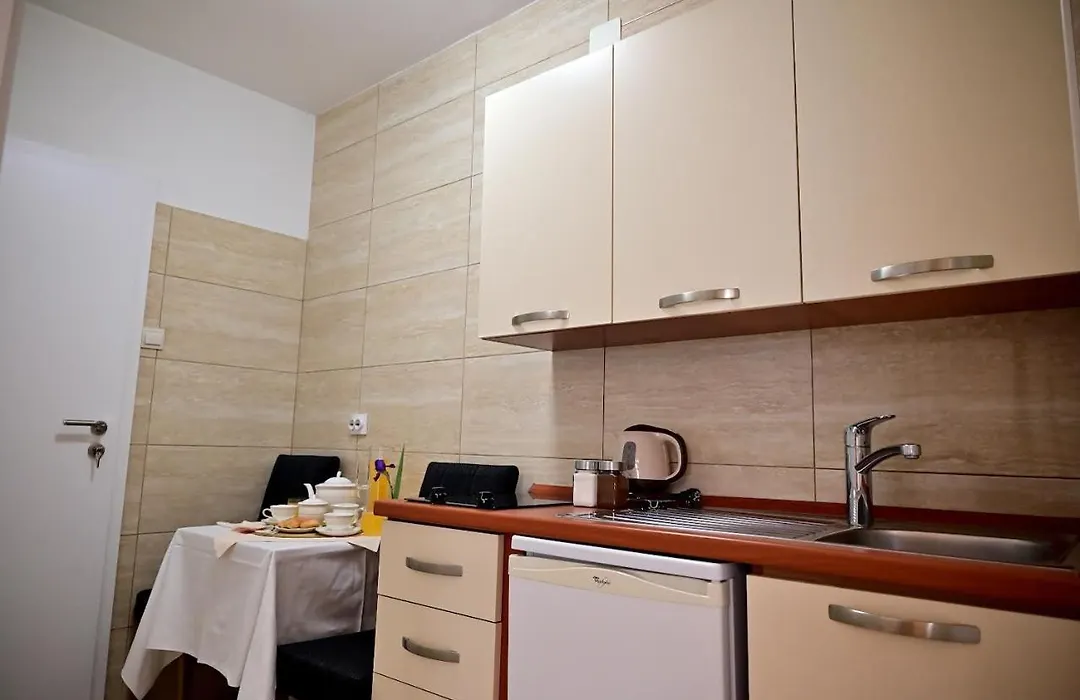 Studio Apartment Snjezana-1