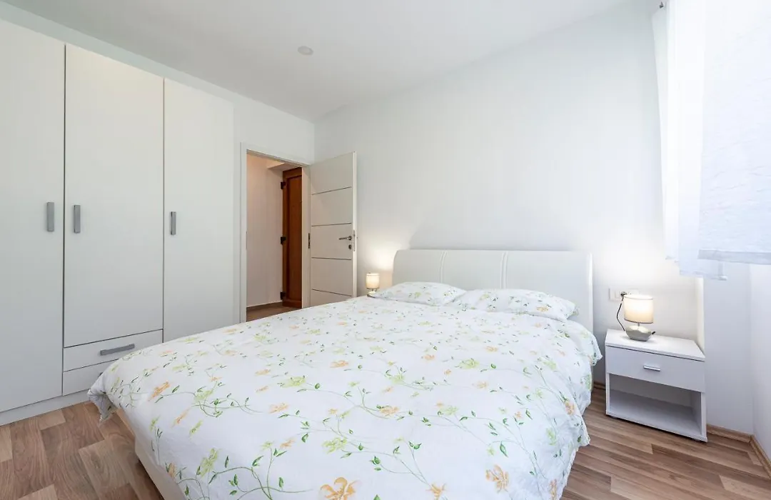 Charming Apartment Ines-1