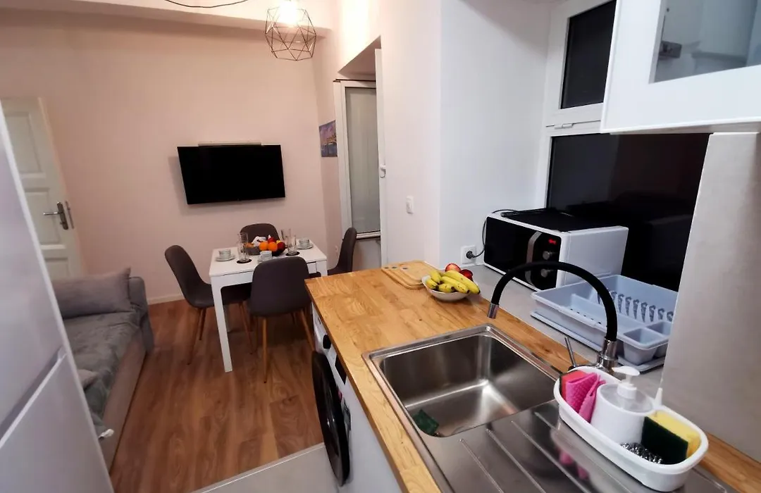 Apartment Mama H-1