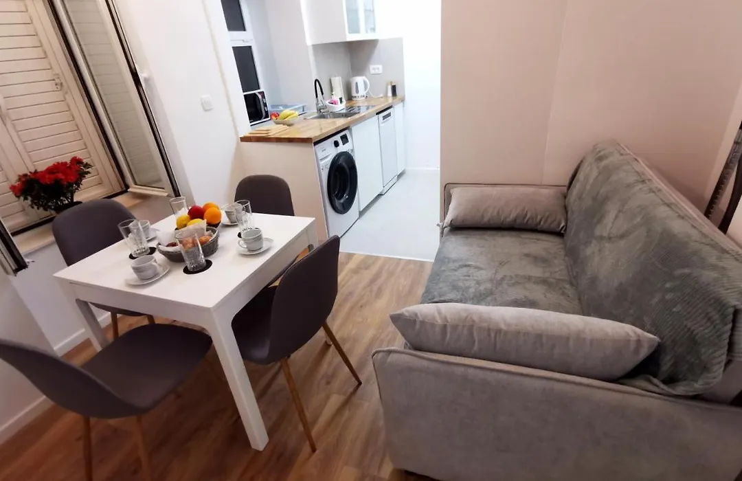 Apartment Mama H-1