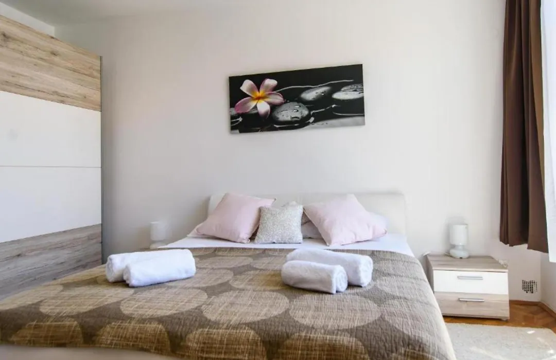 Apartments Luce & Toma-1